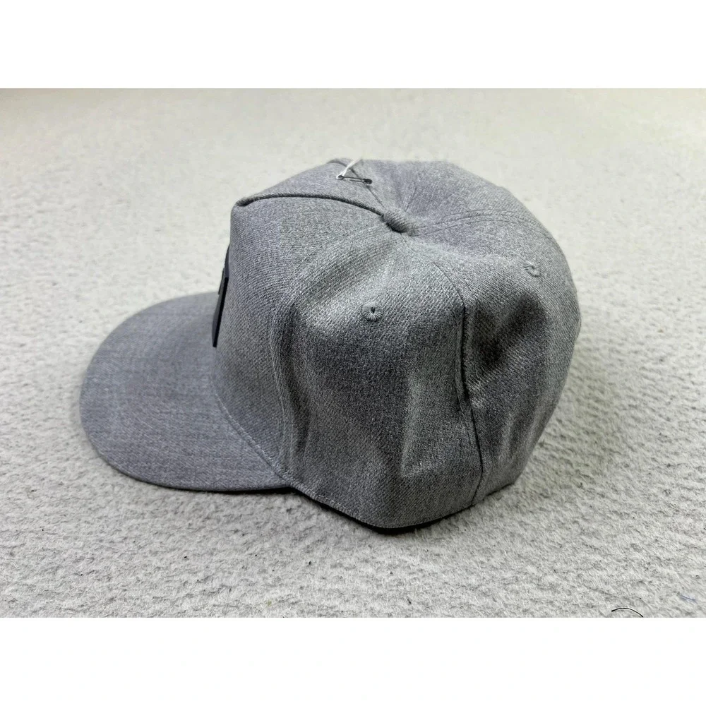 To Little Arrows Hat Cap Snap Back Mens One Size Gray Patch Flat Brim SB